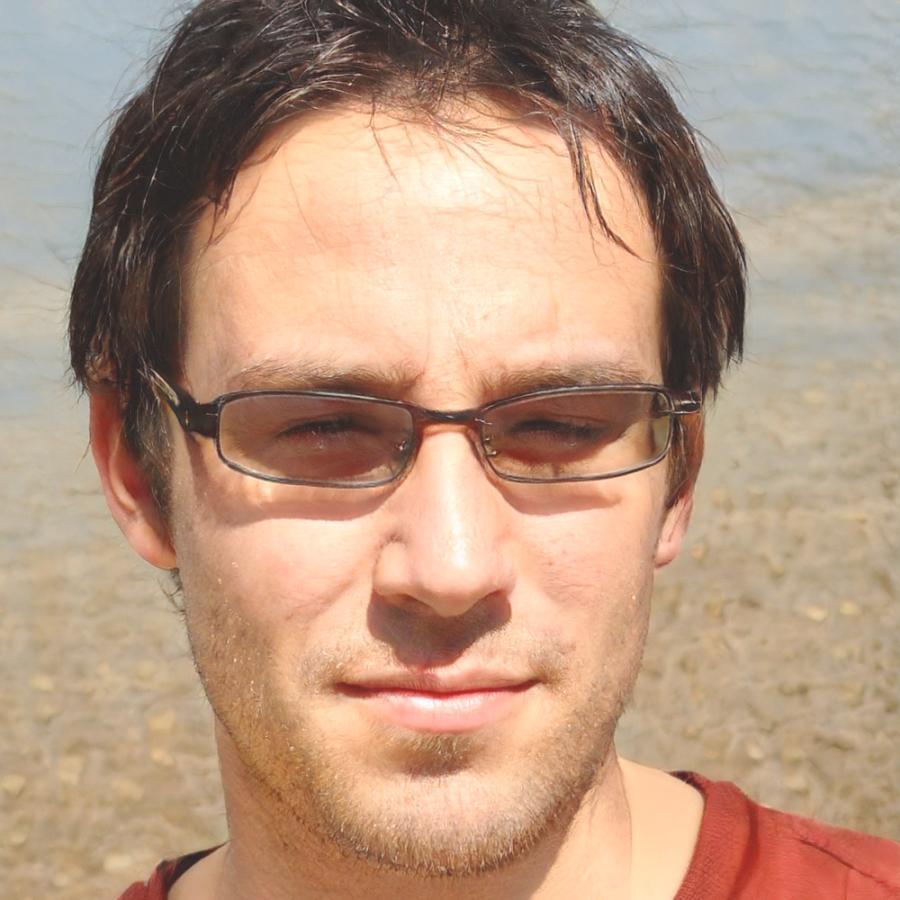 Rudi Santoso, Lead Instructor dengan pengalaman 15 tahun di pasar modal Indonesia