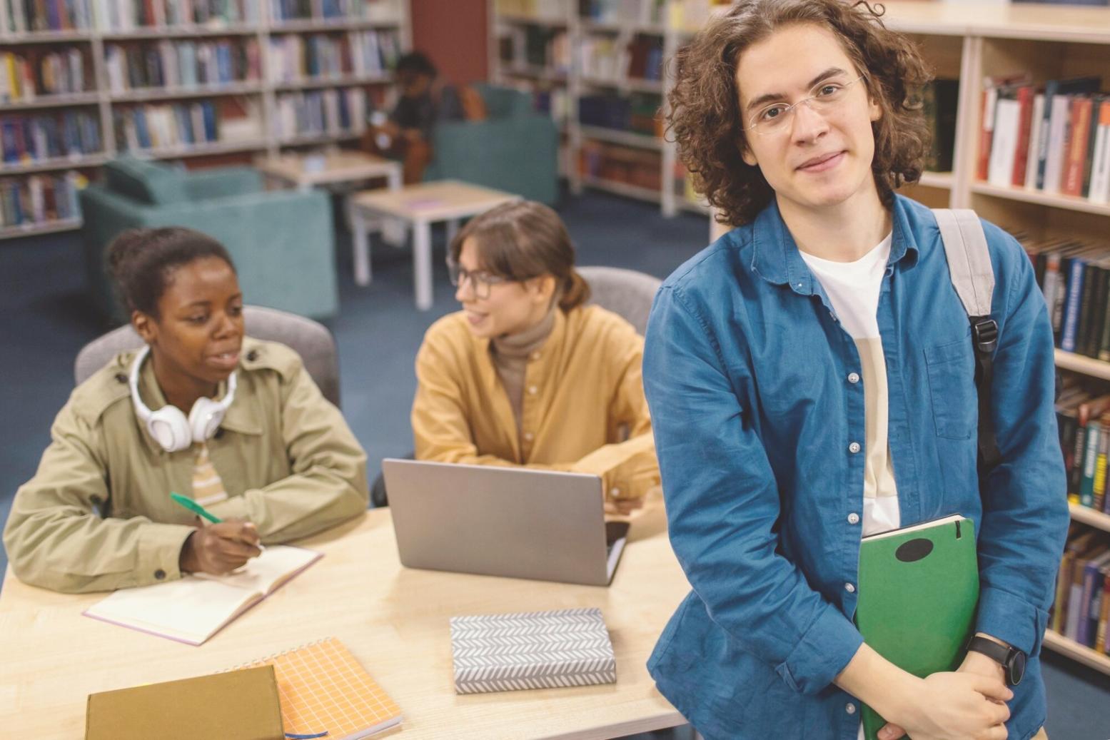 Executive team reviewing trading performance dashboard dan portfolio analytics